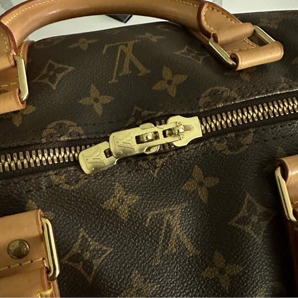 Louis Vuitton Keepall 55 Bandouliere - Picture 9 of 13